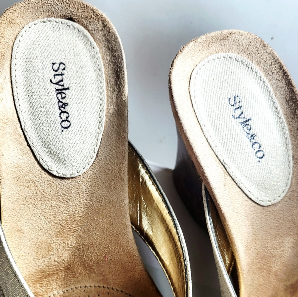 Style & Co Chicklet Natural Sparkle Thong Wedge Sandals - Picture 5 of 9